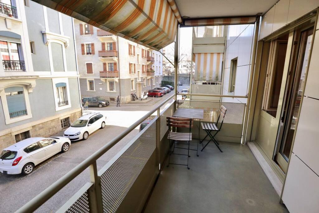 Comfortable, Very Well Located Between Train Station And Lake! Lausanne Exterior foto