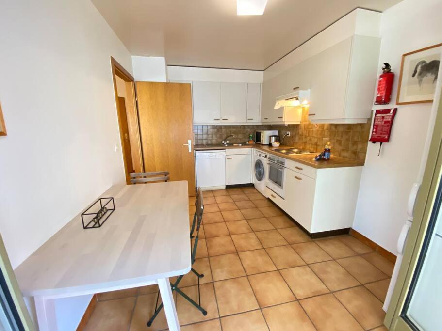 Comfortable, Very Well Located Between Train Station And Lake! Lausanne Exterior foto