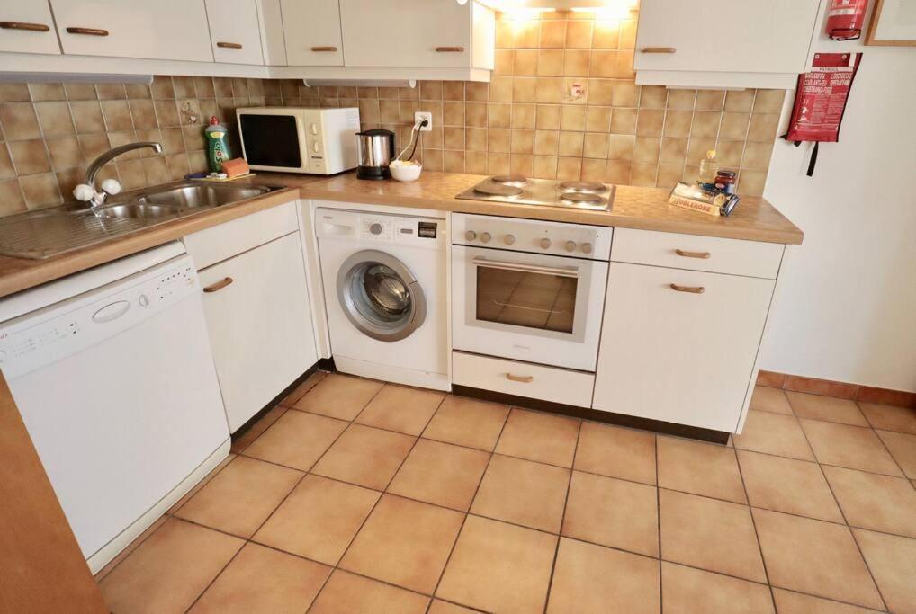 Comfortable, Very Well Located Between Train Station And Lake! Lausanne Exterior foto