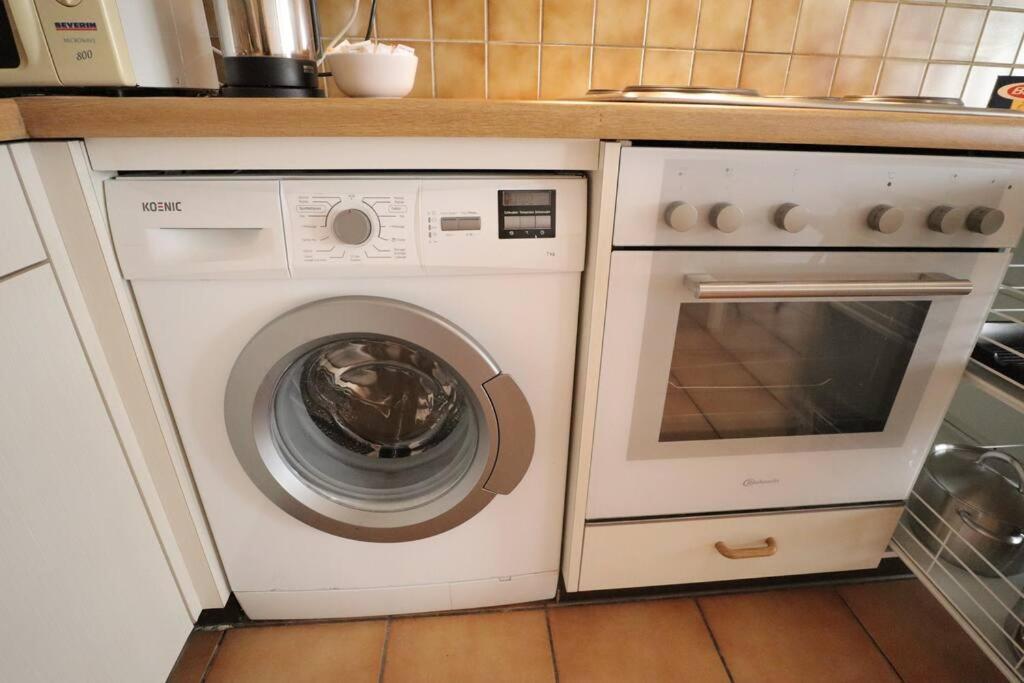 Comfortable, Very Well Located Between Train Station And Lake! Lausanne Exterior foto